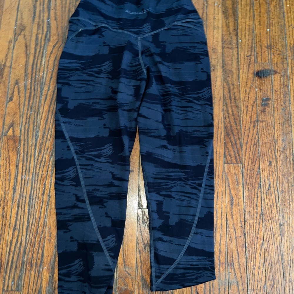 alphalete crossover leggings